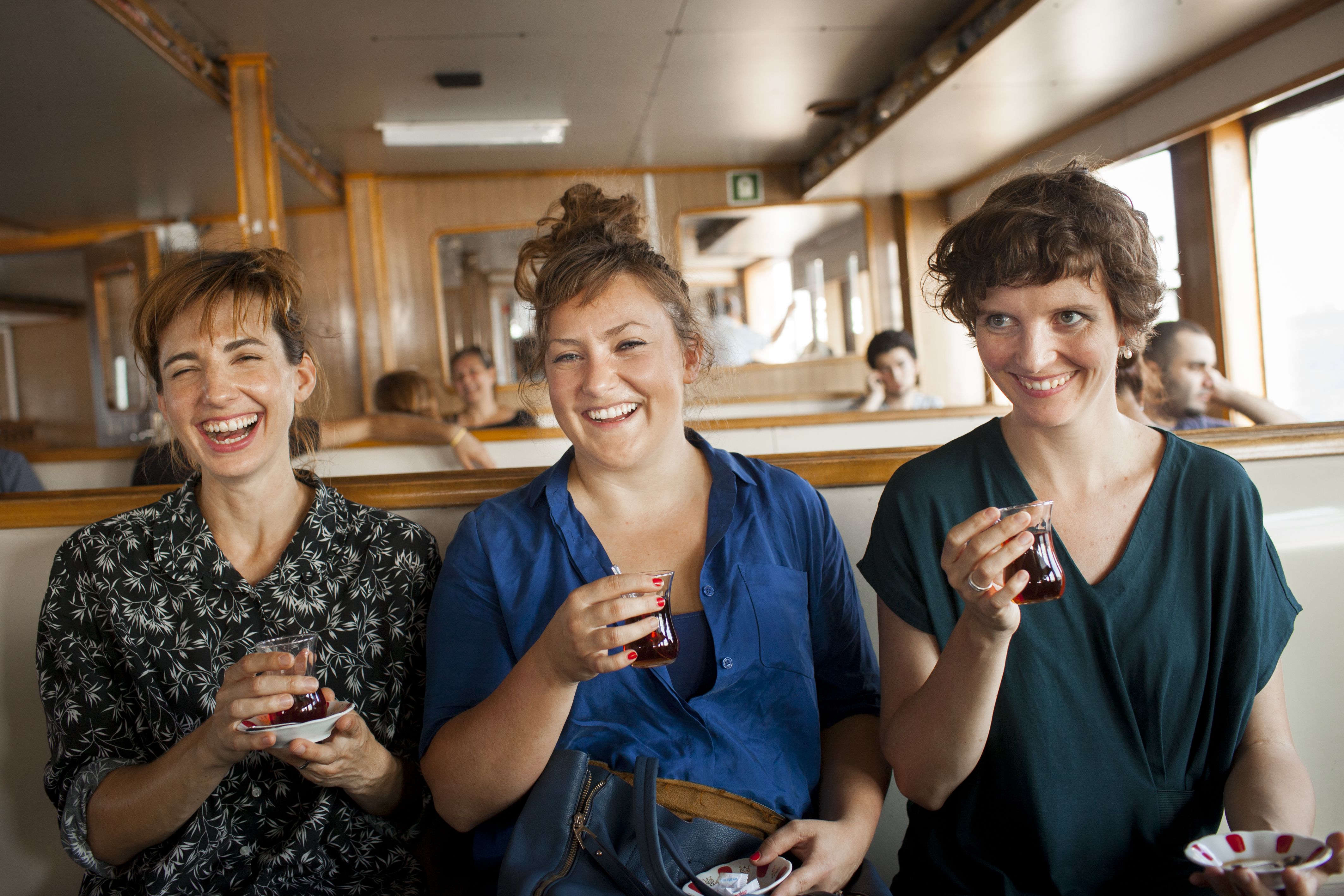 Isabel Lezmi, Lisa Rienermann und Veronika Helvacioglu