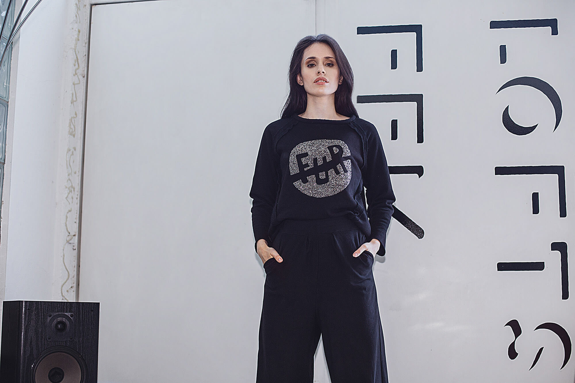 Sweatshirt FCK Fur von NOVA FERNES