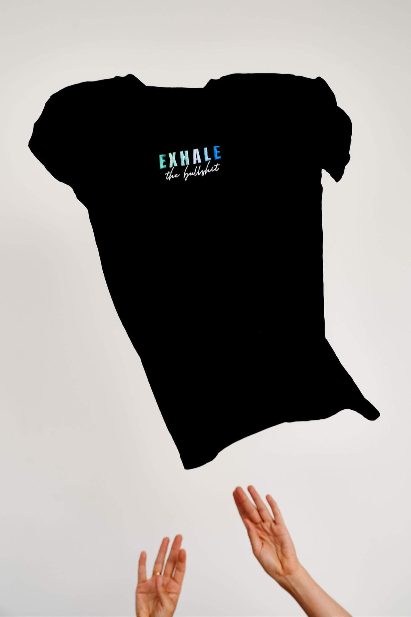 Yoga Shirt "Exhale the bullshit" von OMlala