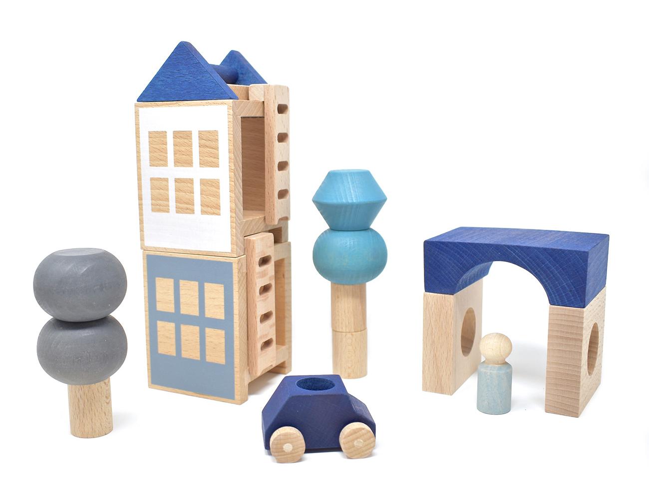 Holzspielzeug-Set "Lubu Town" Maxi Winterstadt von Lubulona
