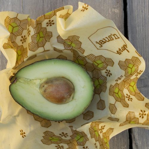 Avocado mit Jaus'nwrap von Jaus'nwrap